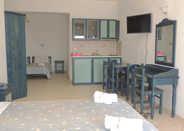 Armonia By Grispos Pensión Schoinoussa